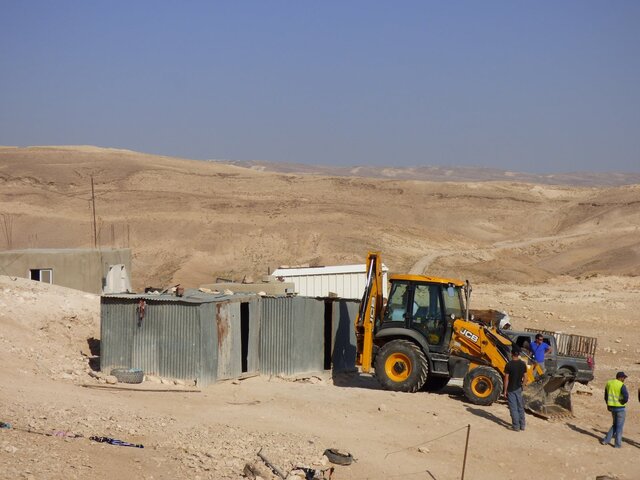  IDF demolishes in the Bedouin villages of Um ad Daraj and Um Al Kher, South Hebron Hills.