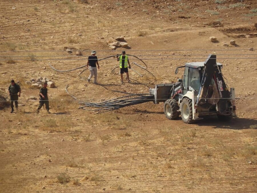 2019-07-31 Forze armate israeliane distruggono tubature dell'acqua