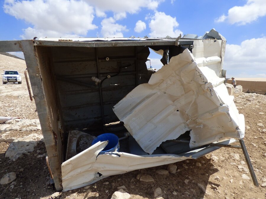 2014-09-01 9 structures demolished in the village of Khirbet Ar Rahwa